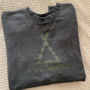 Patagonia sweatshirt Live Simply